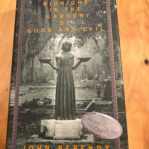 Autographed copy, hard cover - Midnight In The Garden Of Good and Evil